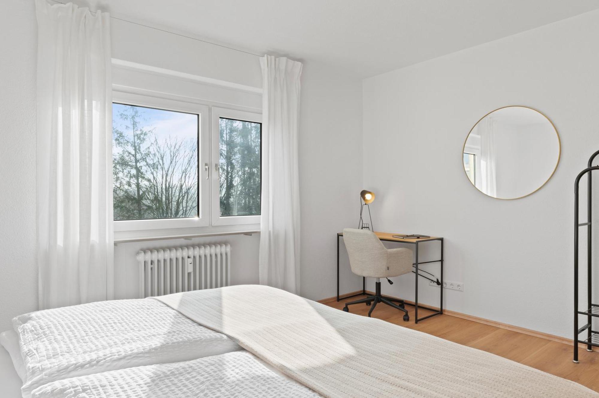 Roomfall Am Kurpark Mit Blick Ins Gruene-Parkplatz-Waschmaschine-Kueche-Wifi Bad Rappenau Buitenkant foto
